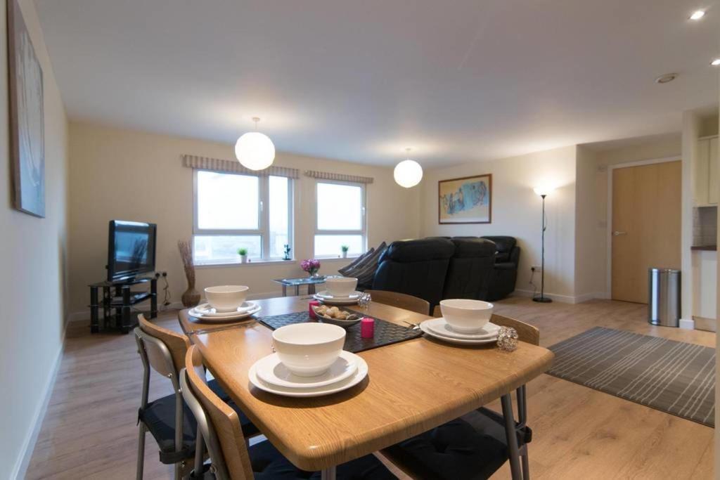 Апартаменты Executive 2 Bed 2 Bath - Free Parking Глазго Экстерьер фото