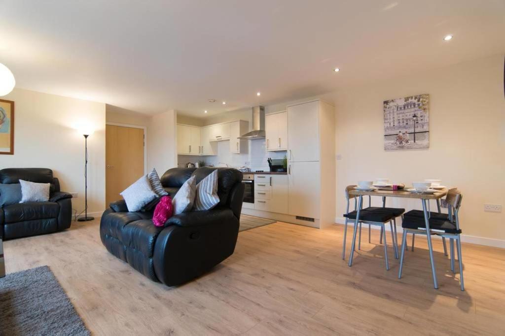 Апартаменты Executive 2 Bed 2 Bath - Free Parking Глазго Экстерьер фото